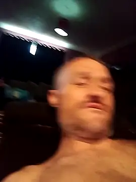 Snapshot of Caliguy36 chatting on 30, 10, 2025 Caliguy36 online show from 30, 10, 2025