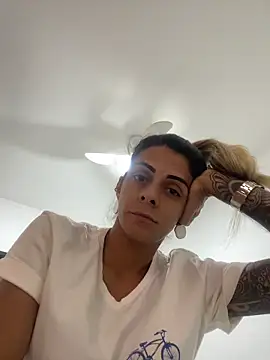 sabrinaneves online show from 23, 4, 2026