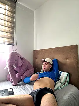 Snapshot of Eljorshx0706 chatting on 7, 1, 2026 Eljorshx0706 online show from 7, 1, 2026