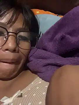 Snapshot of hottiebabe23 chatting on 24, 11, 2025 hottiebabe23 online show from 24, 11, 2025