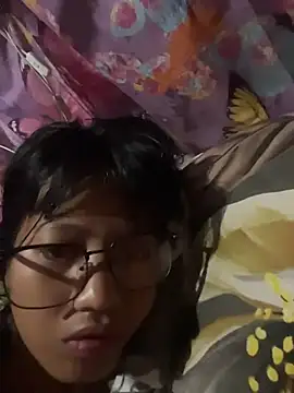 Snapshot of hottiebabe23 chatting on 29, 11, 2025 hottiebabe23 online show from 29, 11, 2025