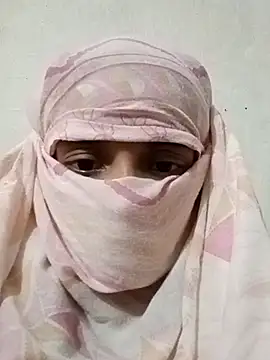 Snapshot of Quenn-Jiya752 chatting on 31, 10, 2025 Quenn-Jiya752 online show from 31, 10, 2025