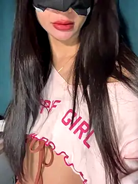 Snapshot of trinhvutrinh chatting on 15, 12, 2025 trinhvutrinh online show from 15, 12, 2025