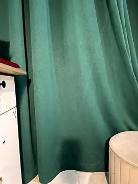 Snapshot of trinhvutrinh chatting on 20, 12, 2025 trinhvutrinh online show from 20, 12, 2025