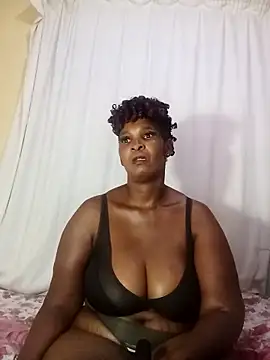 Snapshot of BLACKMALF chatting on 14, 11, 2025 BLACKMALF online show from 14, 11, 2025