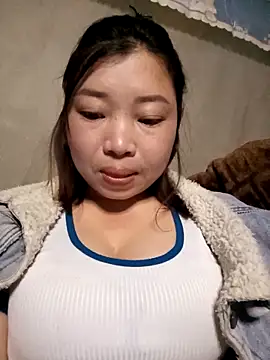 Snapshot of julybe chatting on 4, 2, 2026 julybe online show from 4, 2, 2026