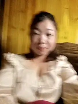 Snapshot of julybe chatting on 9, 3, 2026 julybe online show from 9, 3, 2026