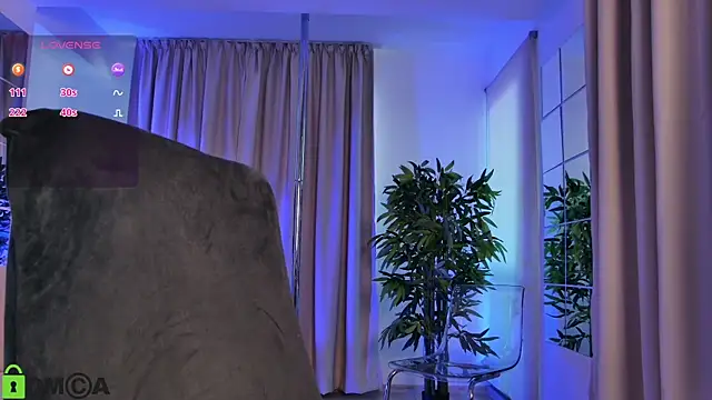 Snapshot of SidneyPuff chatting on 9, 4, 2026 SidneyPuff online show from 9, 4, 2026