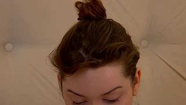 Snapshot of VickiBanx chatting on 1, 11, 2025 VickiBanx online show from 1, 11, 2025