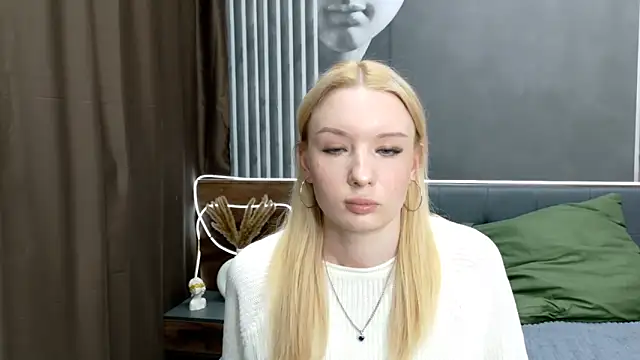 Snapshot of TiffanyJensen chatting on 31, 10, 2025 TiffanyJensen online show from 31, 10, 2025