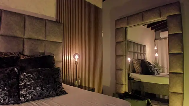 BrigitteVons online show from 11, 11, 2025