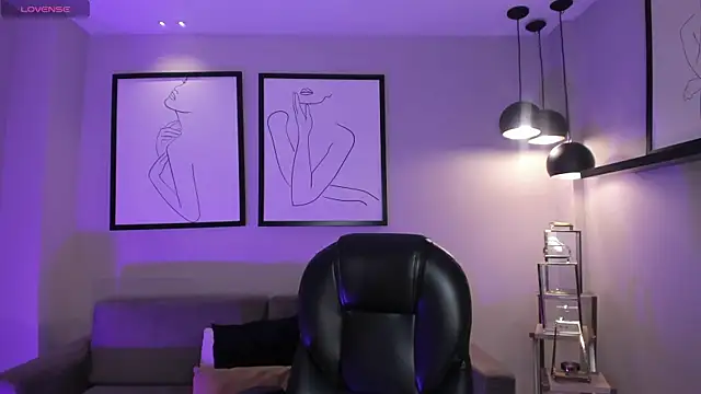 Snapshot of BellaConnorX chatting on 13, 3, 2026 BellaConnorX online show from 13, 3, 2026