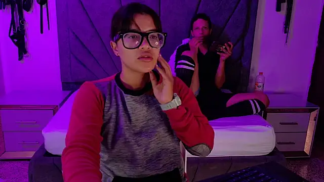 Snapshot of DamianandEva chatting on 2, 4, 2026 DamianandEva online show from 2, 4, 2026