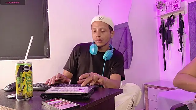 DamianandEva online show from 13, 5, 2026