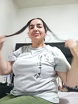 Snapshot of MaryRoze_ chatting on 26, 5, 2026 MaryRoze online show from 26, 5, 2026