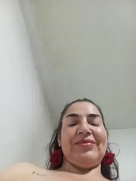Snapshot of MaryRoze_ chatting on 8, 6, 2026 MaryRoze online show from 8, 6, 2026