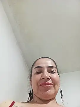 Snapshot of MaryRoze_ chatting on 5, 7, 2026 MaryRoze online show from 5, 7, 2026