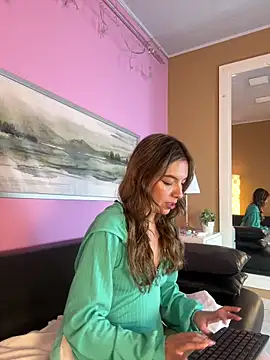 Snapshot of kittyblooms chatting on 27, 4, 2026 kittyblooms online show from 27, 4, 2026