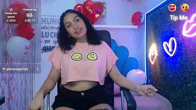 Snapshot of valeria_martinez19 chatting on 19, 2, 2026 valeria martinez19 online show from 19, 2, 2026