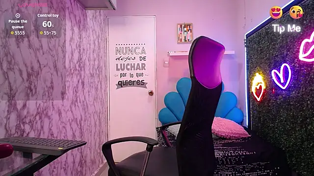 Snapshot of valeria_martinez19 chatting on 1, 4, 2026 valeria martinez19 online show from 1, 4, 2026