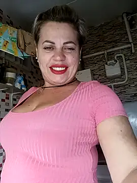 Snapshot of MilkySky chatting on 4, 11, 2025 MilkySky online show from 4, 11, 2025