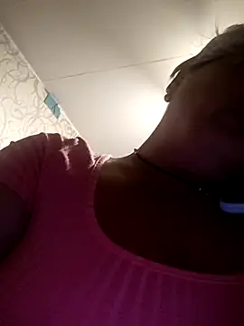 Snapshot of MilkySky chatting on 12, 11, 2025 MilkySky online show from 12, 11, 2025