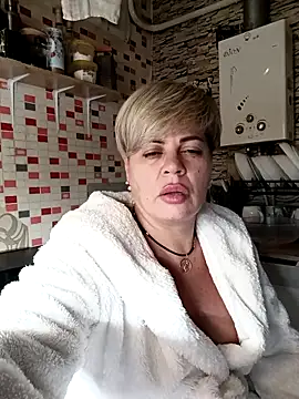 Snapshot of MilkySky chatting on 30, 11, 2025 MilkySky online show from 30, 11, 2025