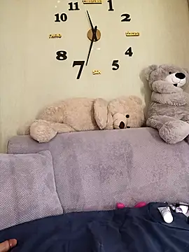 Snapshot of MilkySky chatting on 17, 12, 2025 MilkySky online show from 17, 12, 2025