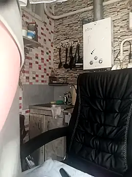 Snapshot of MilkySky chatting on 22, 12, 2025 MilkySky online show from 22, 12, 2025