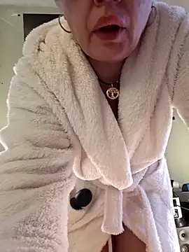 Snapshot of MilkySky chatting on 2, 2, 2026 MilkySky online show from 2, 2, 2026