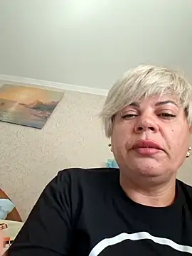 Snapshot of MilkySky chatting on 19, 4, 2026 MilkySky online show from 19, 4, 2026