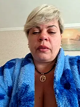 Snapshot of MilkySky chatting on 22, 4, 2026 MilkySky online show from 22, 4, 2026