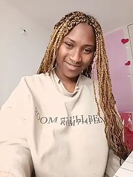 EvonyFoxxx online show from 25, 5, 2026