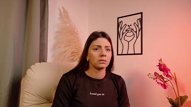 Snapshot of SeleneNova chatting on 25, 3, 2026 SeleneNova online show from 25, 3, 2026