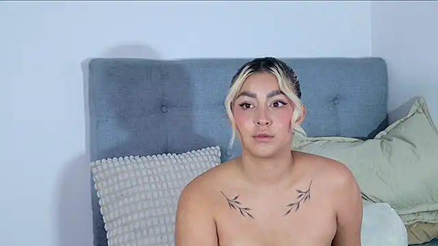 Elina Hills online show from 26, 11, 2025