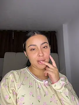 Elina Hills online show from 24, 5, 2026