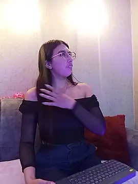 Snapshot of Valk_submissive chatting on 13, 2, 2026 Valk submissive online show from 13, 2, 2026