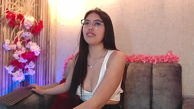 Snapshot of Valk_submissive chatting on 2, 3, 2026 Valk submissive online show from 2, 3, 2026