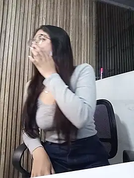 Snapshot of Valk_submissive chatting on 9, 3, 2026 Valk submissive online show from 9, 3, 2026