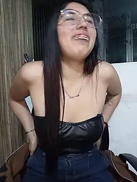 Snapshot of Valk_submissive chatting on 19, 3, 2026 Valk submissive online show from 19, 3, 2026