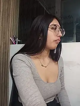 Snapshot of Valk_submissive chatting on 21, 3, 2026 Valk submissive online show from 21, 3, 2026