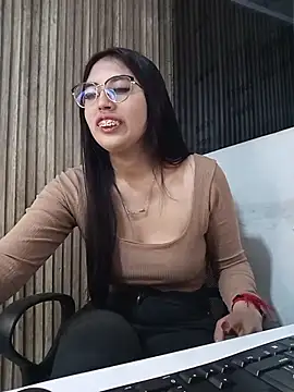 Snapshot of Valk_submissive chatting on 22, 3, 2026 Valk submissive online show from 22, 3, 2026