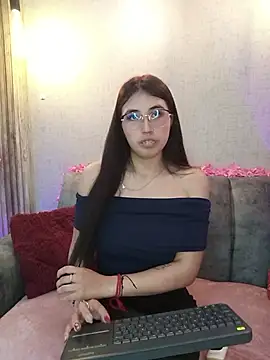 Snapshot of Valk_submissive chatting on 26, 3, 2026 Valk submissive online show from 26, 3, 2026