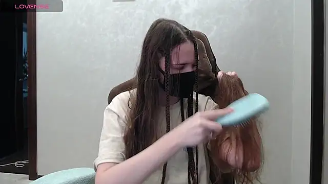 Snapshot of ZlatoslavaLo chatting on 4, 12, 2025 ZlatoslavaLo online show from 4, 12, 2025