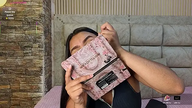 amarahanks1 online show from 17, 12, 2025