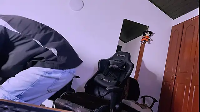 Snapshot of 3v1l chatting on 15, 1, 2026 3v1l online show from 15, 1, 2026