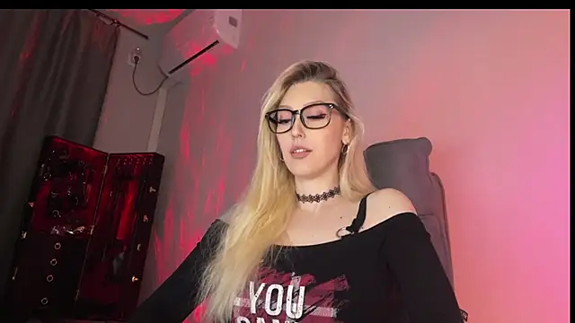 Liya Liss online show from 8, 3, 2026