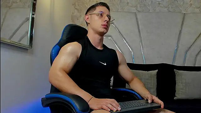 MAXTHOMSON online show from 29, 5, 2026