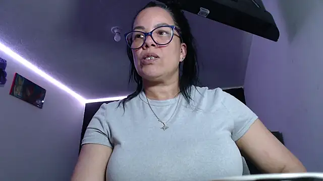 Snapshot of sofia_lopez70 chatting on 16, 4, 2026 sofia lopez70 online show from 16, 4, 2026