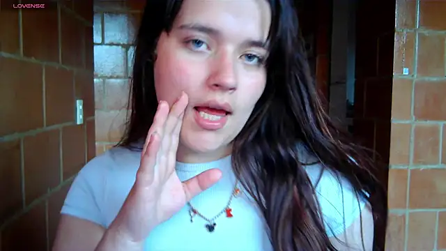 Snapshot of Charlotte_Allen_ chatting on 7, 11, 2025 Charlotte Allen online show from 7, 11, 2025